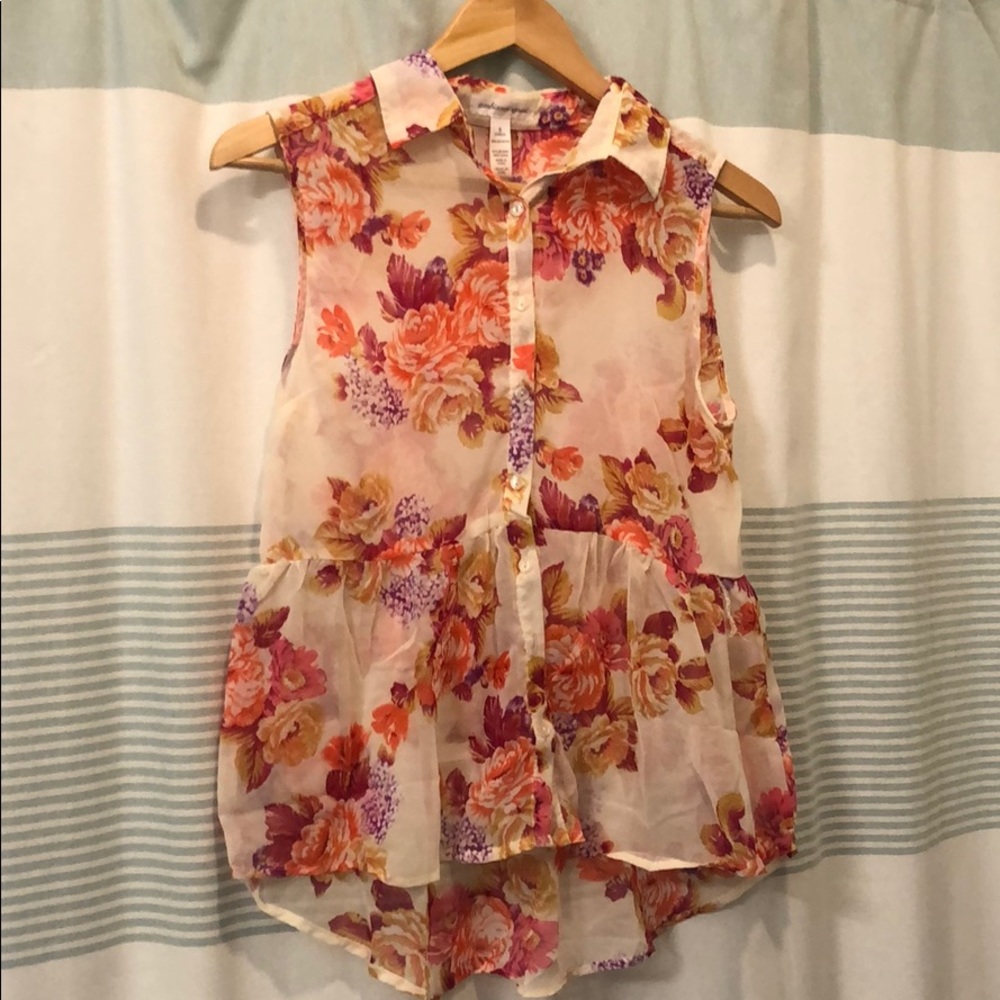 Floral Sleeveless Blouse